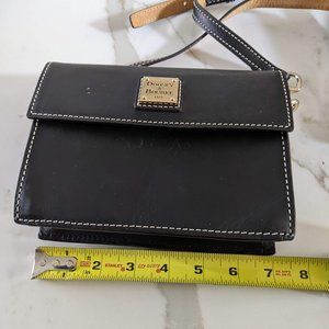 Dooney & Bourke Crossbody Bag Black